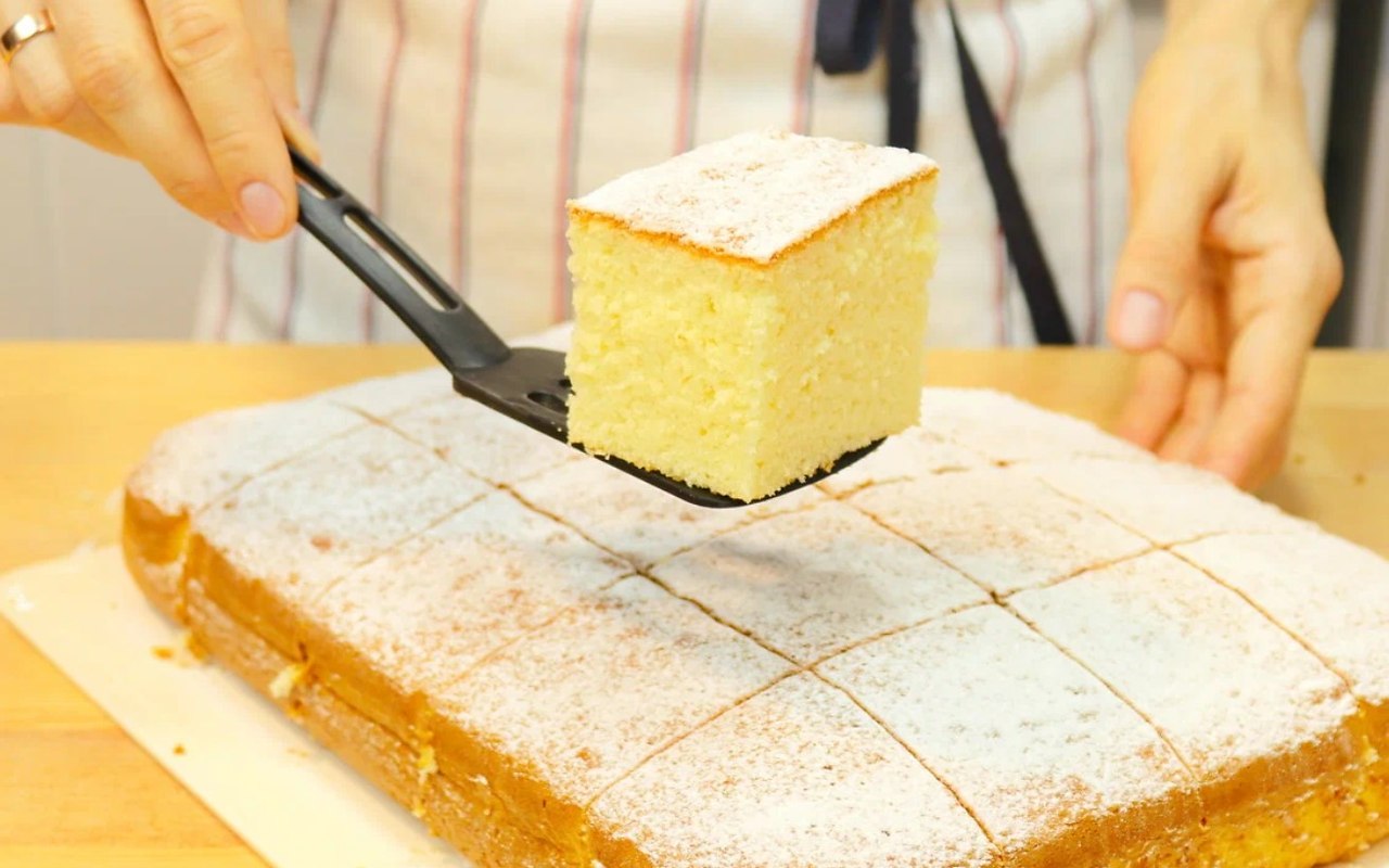 Banaanikakku ilman jauhoja ja sokeria