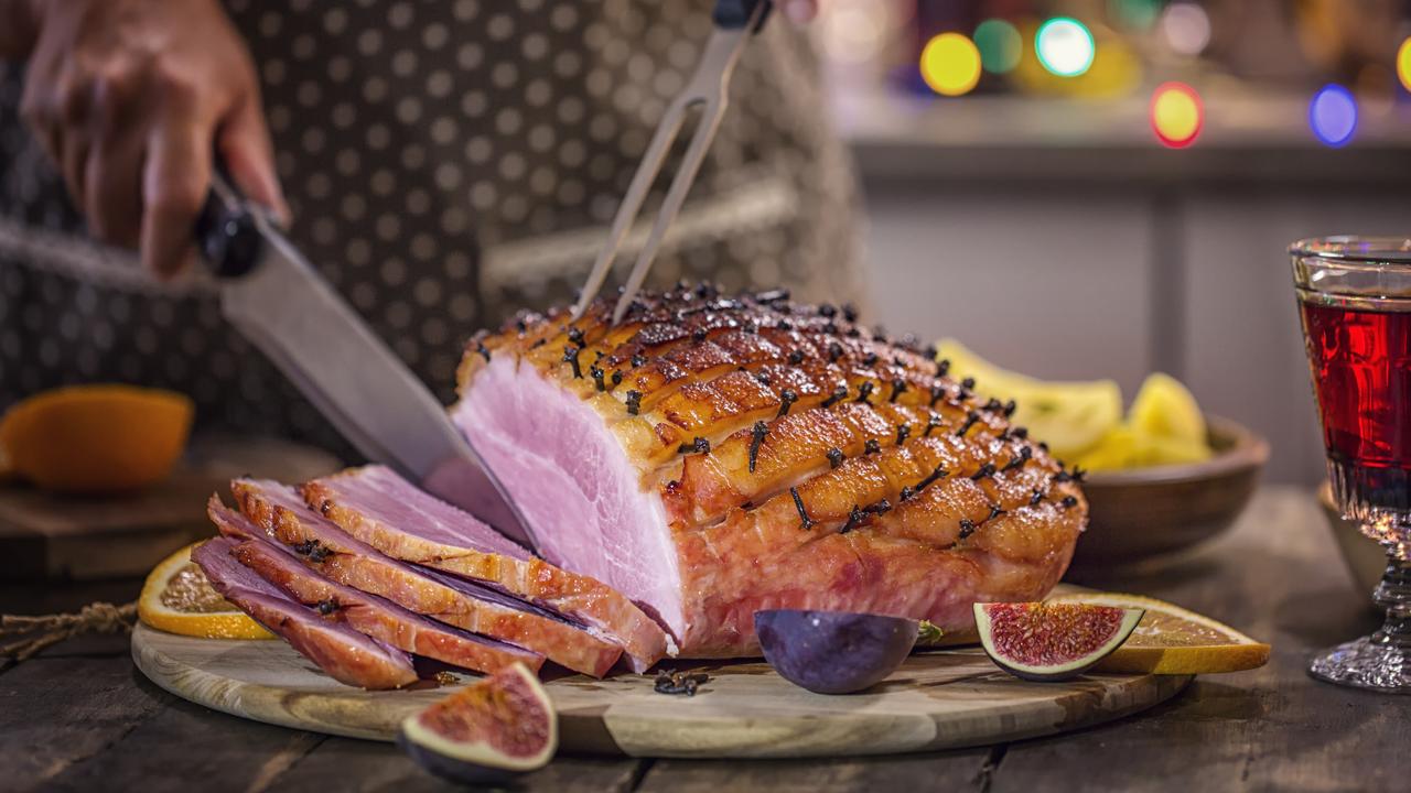 Lihatyypit, jotka määrittävät uudenvuoden illan aterian: maku ja vaihtoehdot jokaiseen budjettiin.