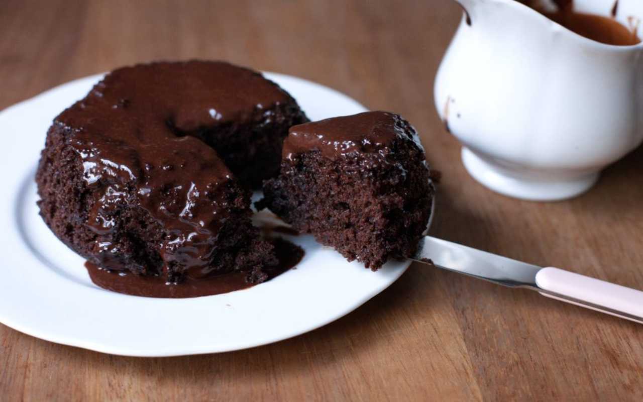 Edullinen, maukas ja terveellinen suklaa-kaurapuuro: miten se valmistetaan vaihe vaiheelta