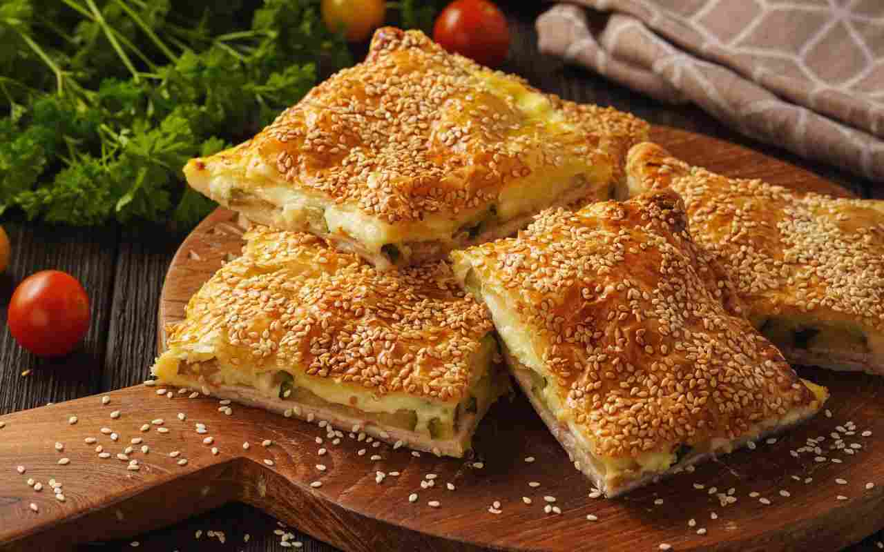 Kuinka valmistaa täytetty lehtitaikina: kolme alkupalaa, joita kannattaa kokeilla tänä jouluna