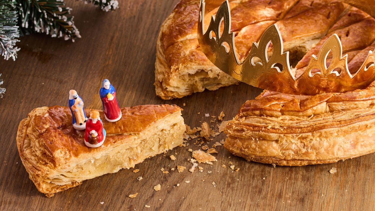 Dia tarjoaa joulun aikaan erittäin suosittuja El Horno Real -joulukakkuja, joita on saatavana seitsemässä perinteisessä ja korkealaatuisessa maussa.