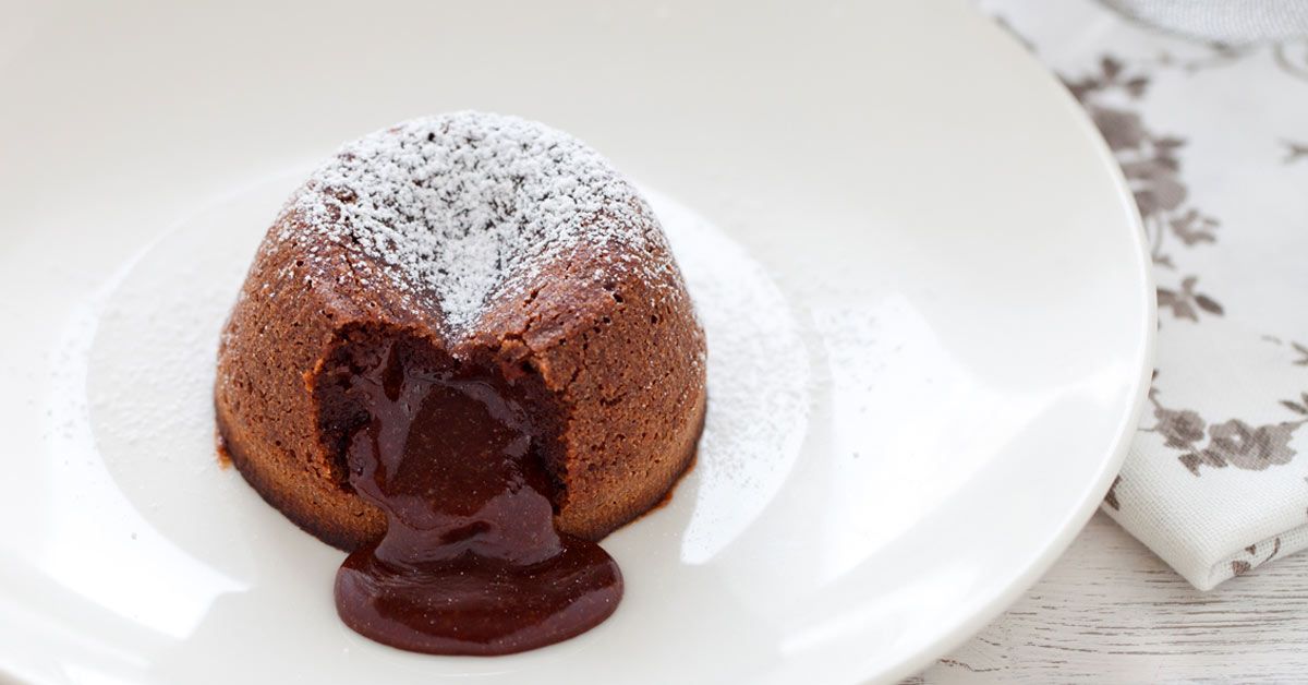 Kotitekoinen suklaafondant 6 minuutissa – jälkiruoka, jonka jokainen voi valmistaa.