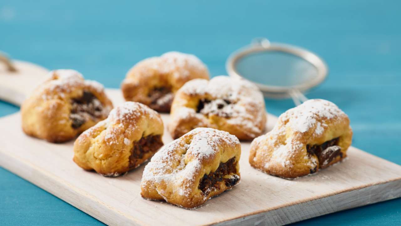 ”Buccellati” on sisilialainen keksikeksi, jossa on kuivattuja hedelmiä.