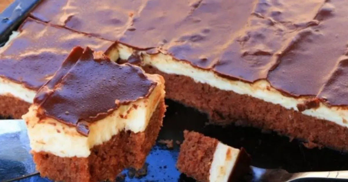 ”Maaginen lintu” -kakku on herkullisempi kuin ”Lintujen maito” ja sen valmistaminen on sata kertaa helpompaa: se sulkee suussa, ja lapset pyytävät vielä yhden palan.