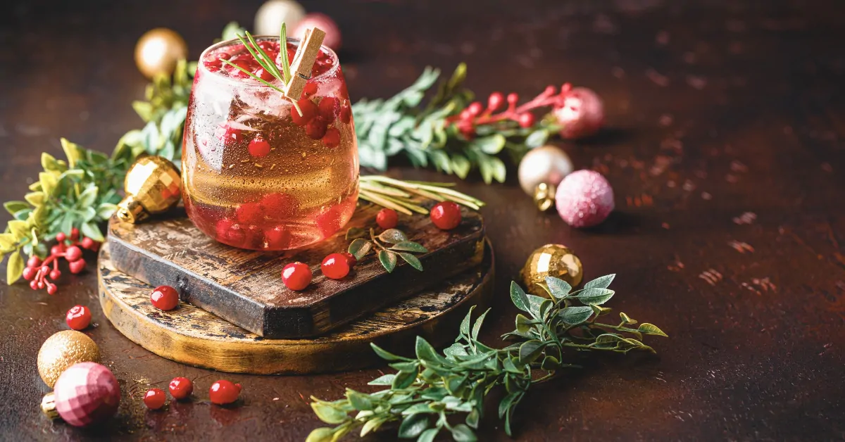 Joulupunsch-mousse: alkuperäinen ja juhlava kausijälkiruoka