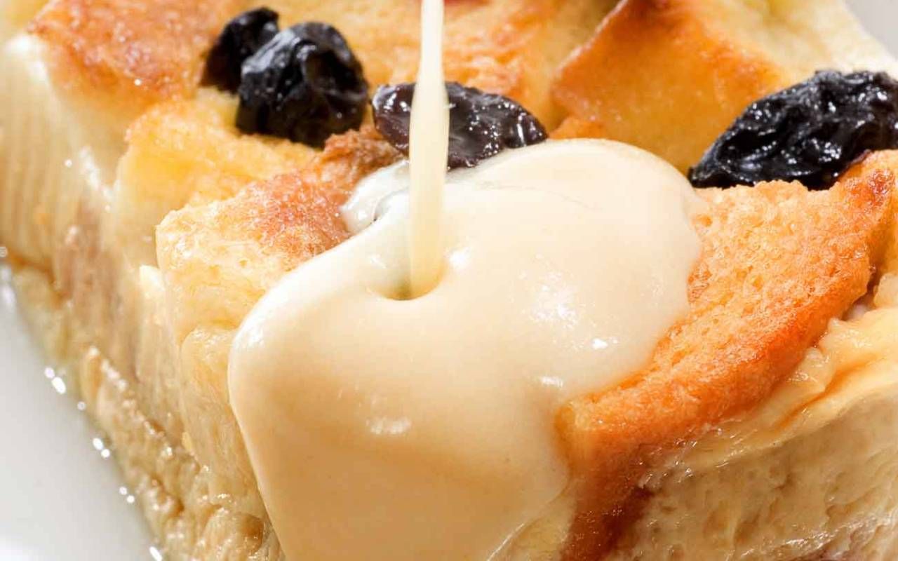 Ilman jauhoja ja sokeria: kuinka valmistaa terveellinen omenapudding tehosekoittimessa