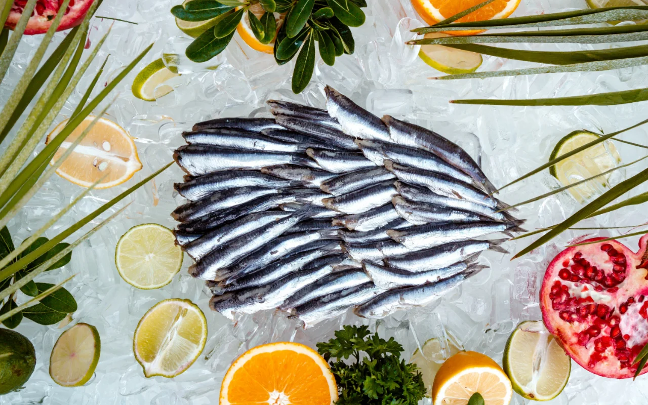 Tämä ainutlaatuinen suomalainen alkupala valmistetaan sardiinipurkista ja neljästä muusta ainesosasta: se on yksinkertainen, virkistävä ja sopii täydellisesti jouluun.