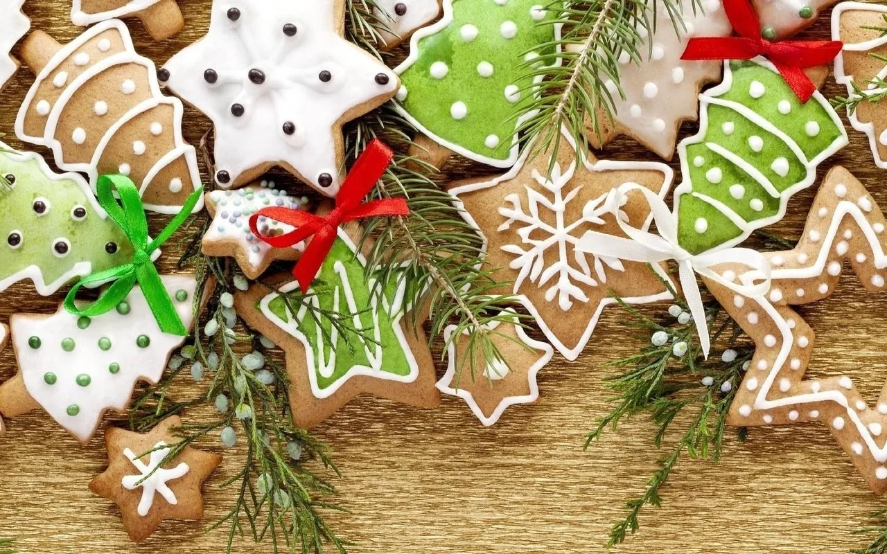 Inkivääri-piparkakku vai juustokakku? Tämä resepti ilahduttaa kaikkia juhlapöydässä.