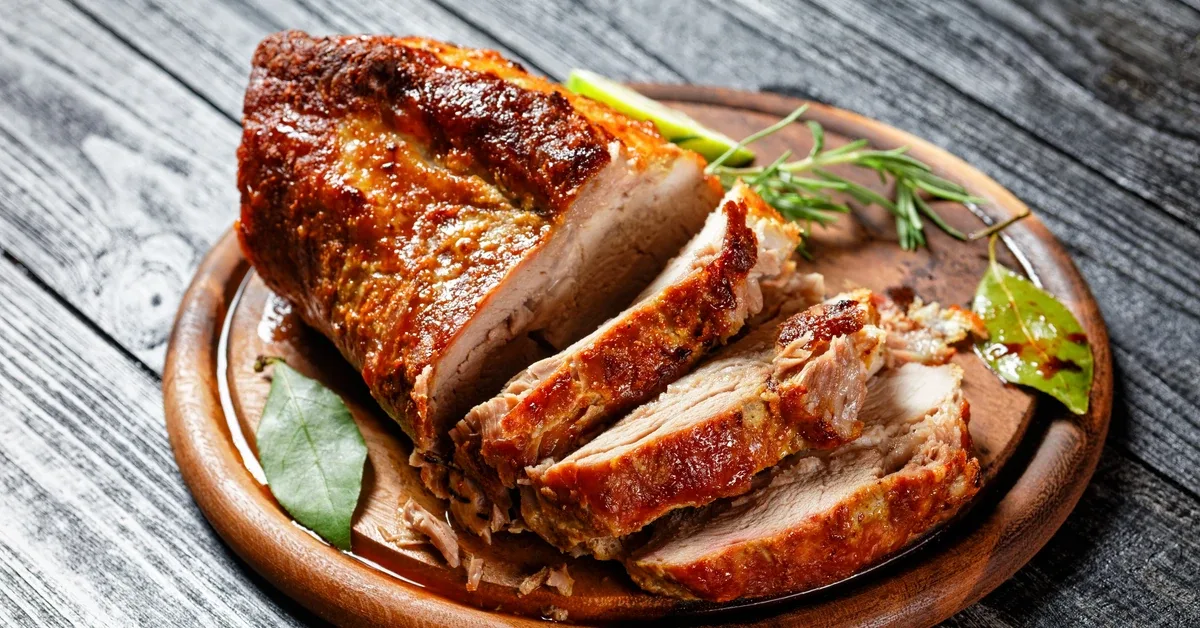 Hellävarainen ja tuoksuva pekoni juhlapäiville. Salaisuus on erityisessä marinadissa.