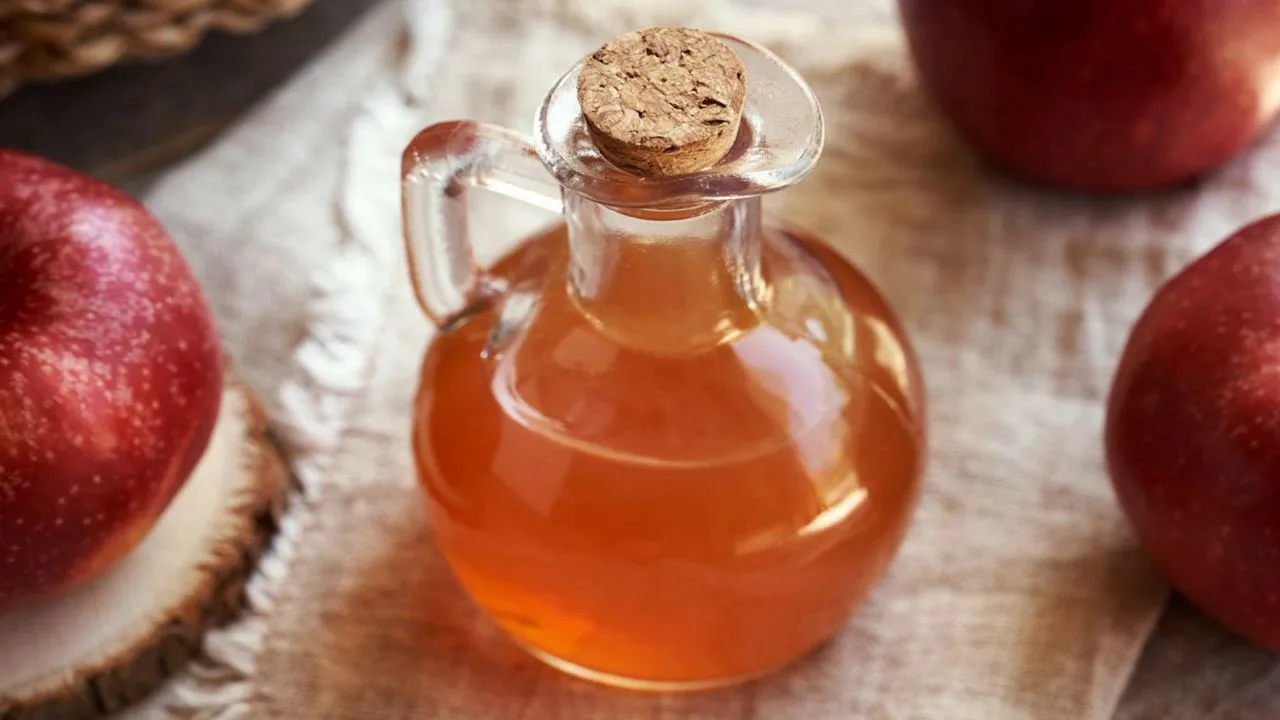 Miksi lisätä etikkaa pannulle kanafileen paistamisen yhteydessä ja mihin sitä tarvitaan?