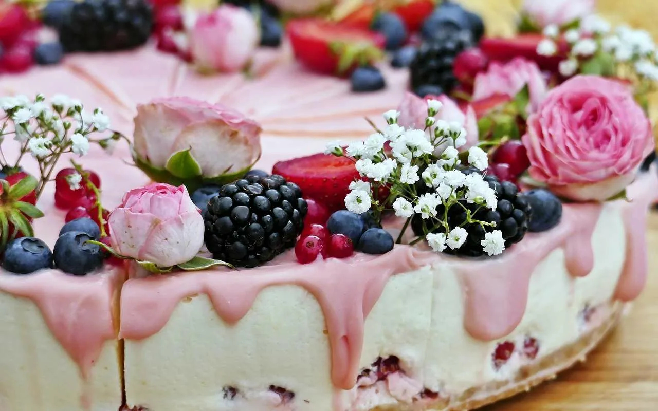 Kuinka paljon kakun leipominen tunnissa maksaa? Selvitä, onko halvempaa ostaa se leipomosta.