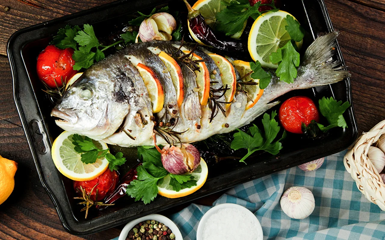 Kuinka paistaa karppi niin, että se on rapea, ilman luita ja likaa? Tässä ovat kokkien salaisuudet.