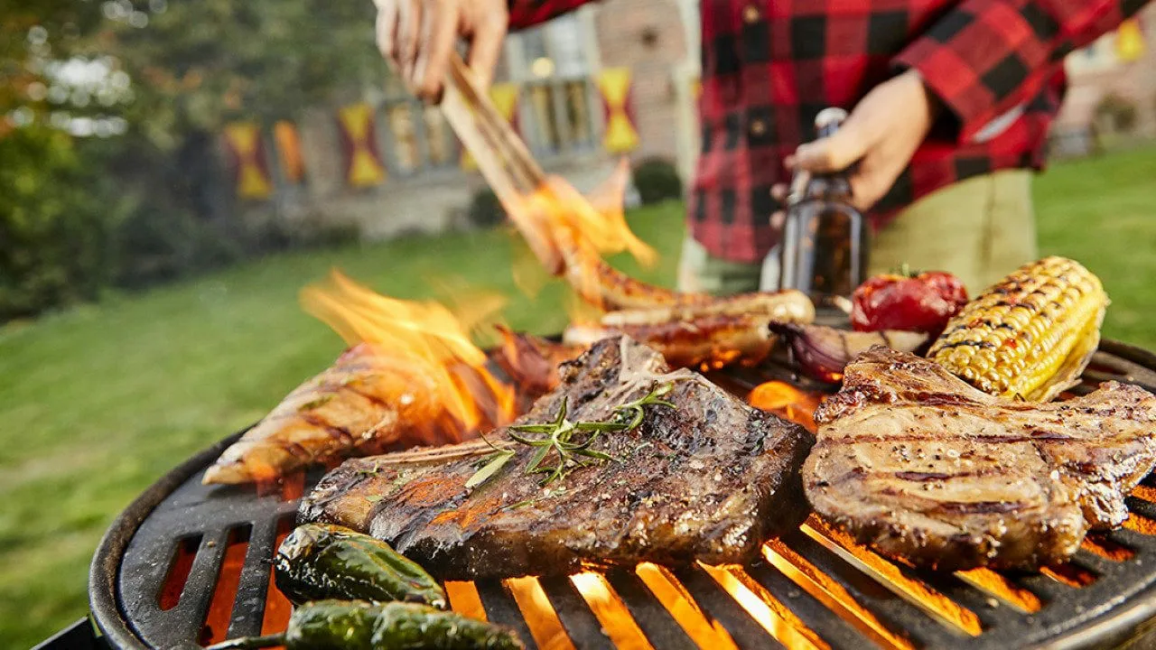 Vaiheittaiset ohjeet suolakurkun valmistamiseen jouluaattona tai jouluna.