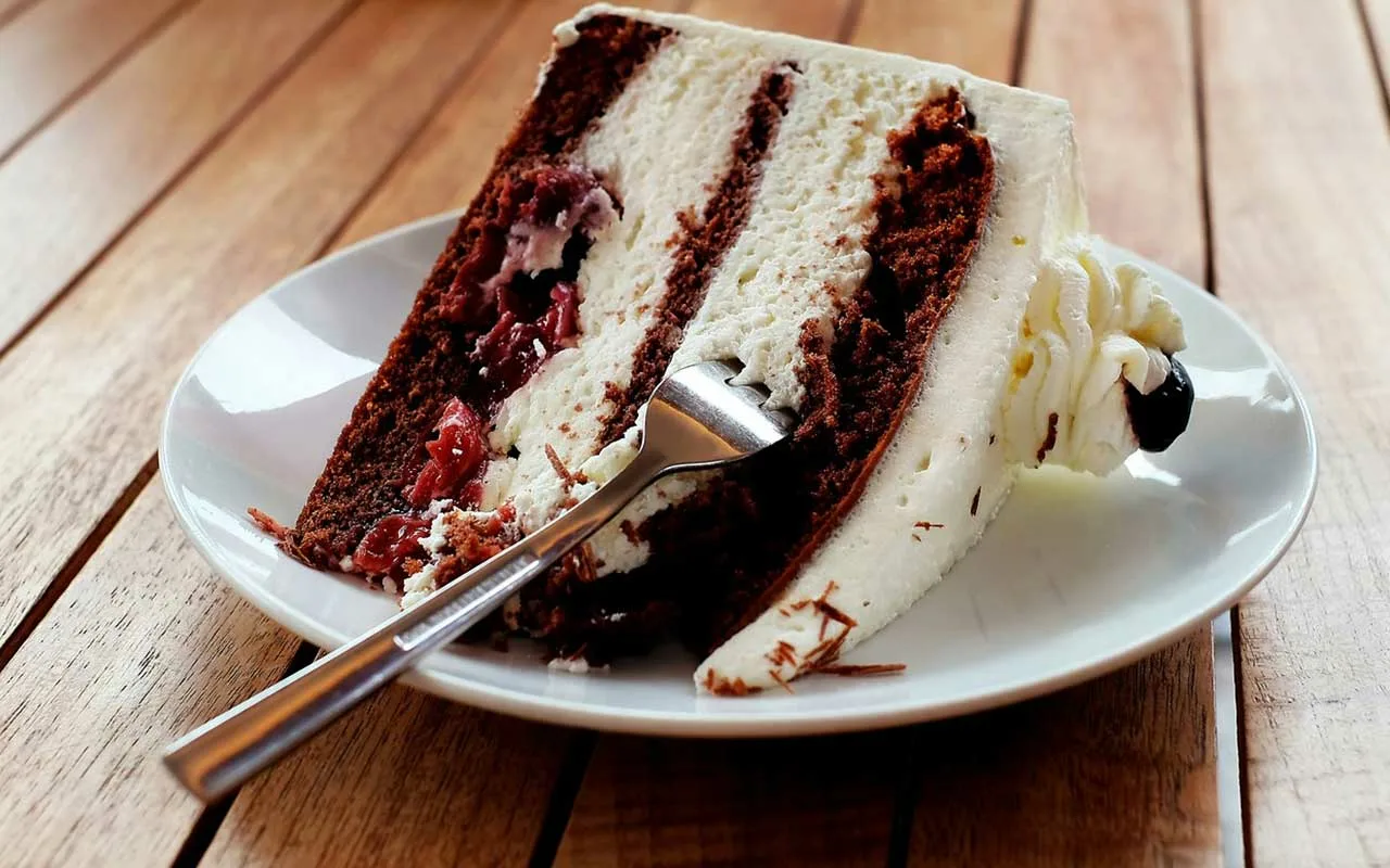 Donia Petronan resepti täydelliseen Pavlova-kakkuun ja kolme tärkeintä vinkkiä