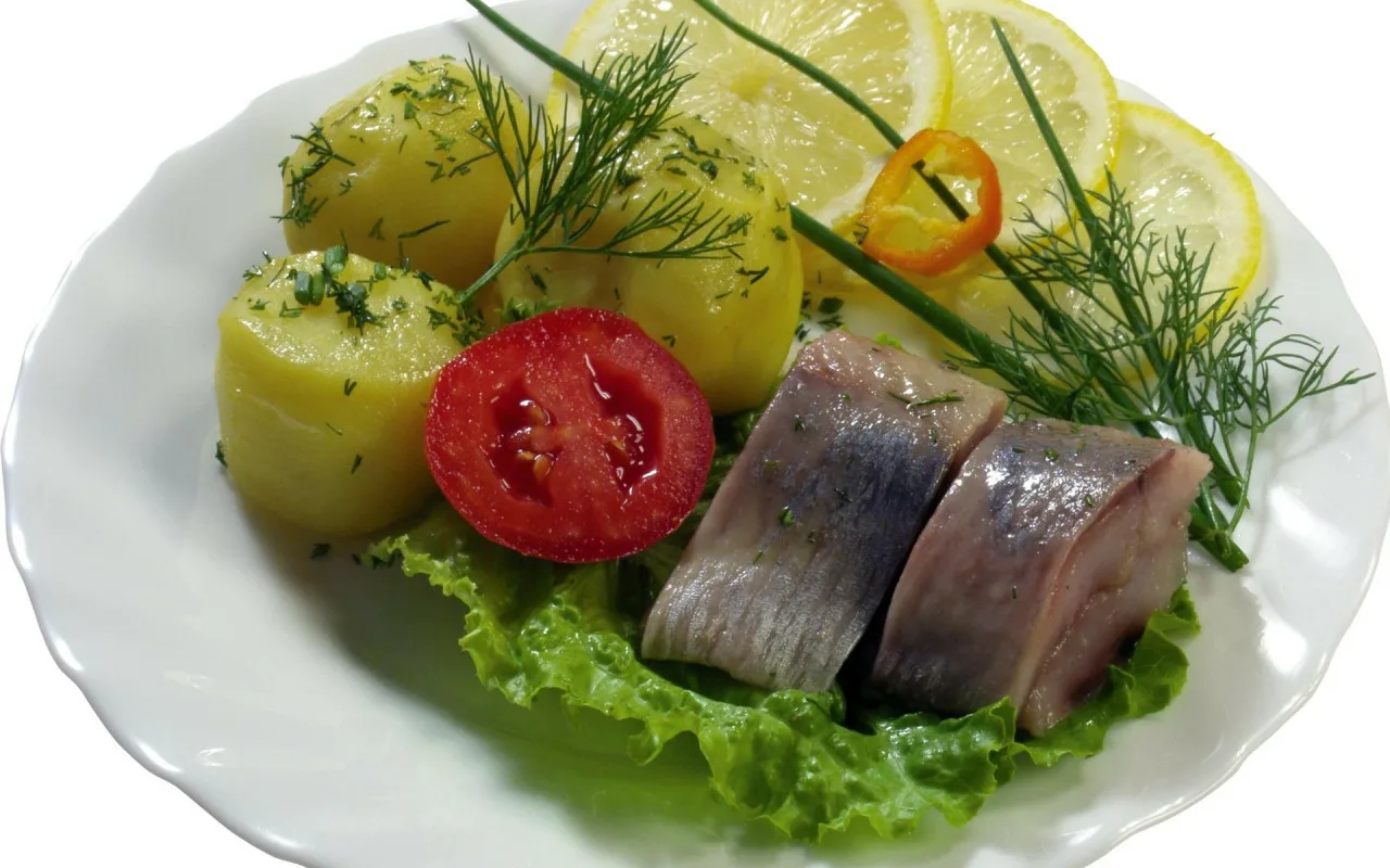 Anoppini antoi minulle reseptin sitruksenmakuiselle sillille. Valmistan sitä paitsi juhlapyhinä.