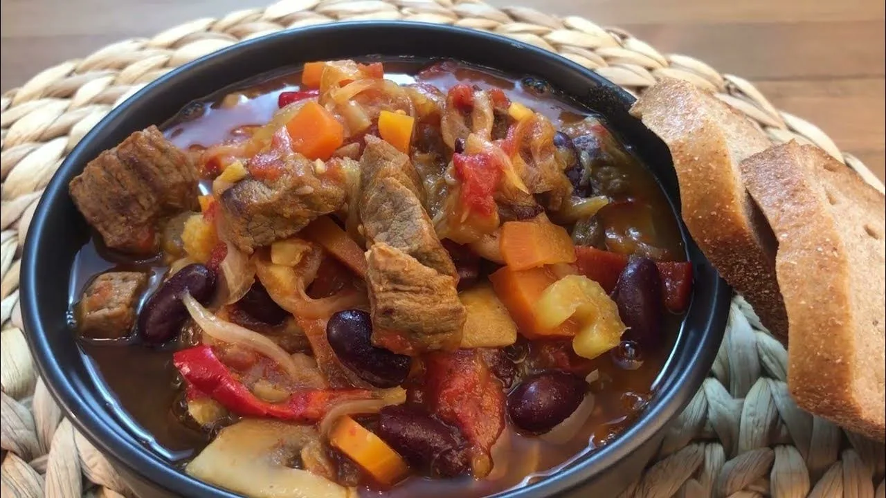 Liha, jota voi syödä huulilla. Kuinka valmistaa maailman mureinta lihaa. Vaiheittaiset ohjeet