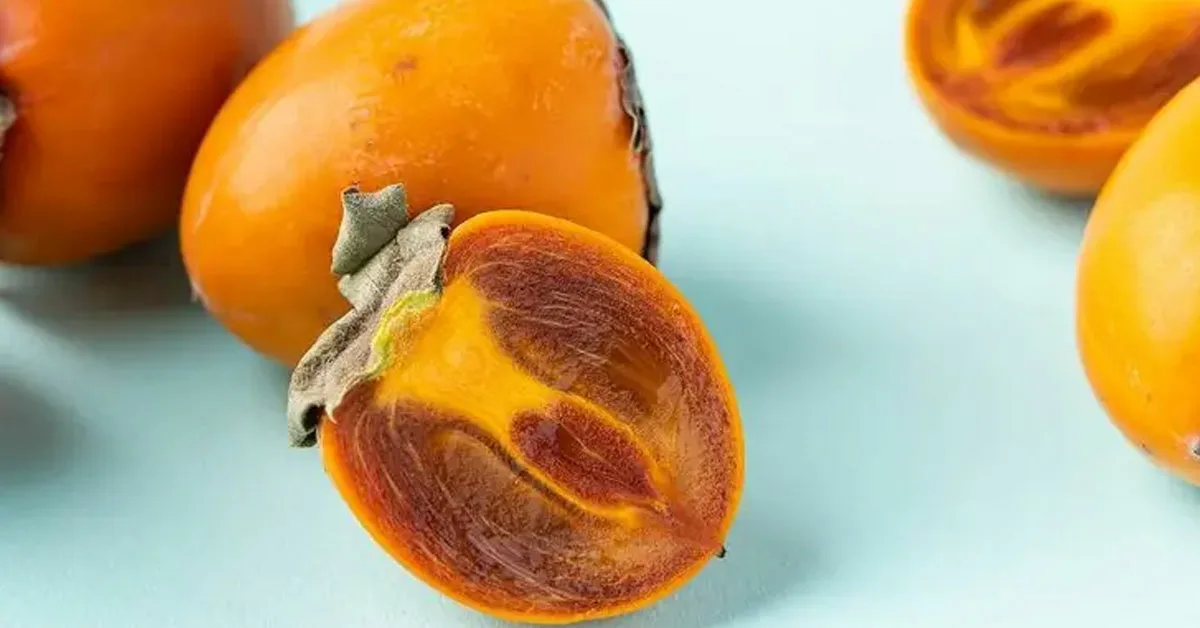 Eksoottinen kaki-marja: onko se todella niin terveellistä kuin sanotaan – selvitämme asiaa ravitsemusterapeutin kanssa