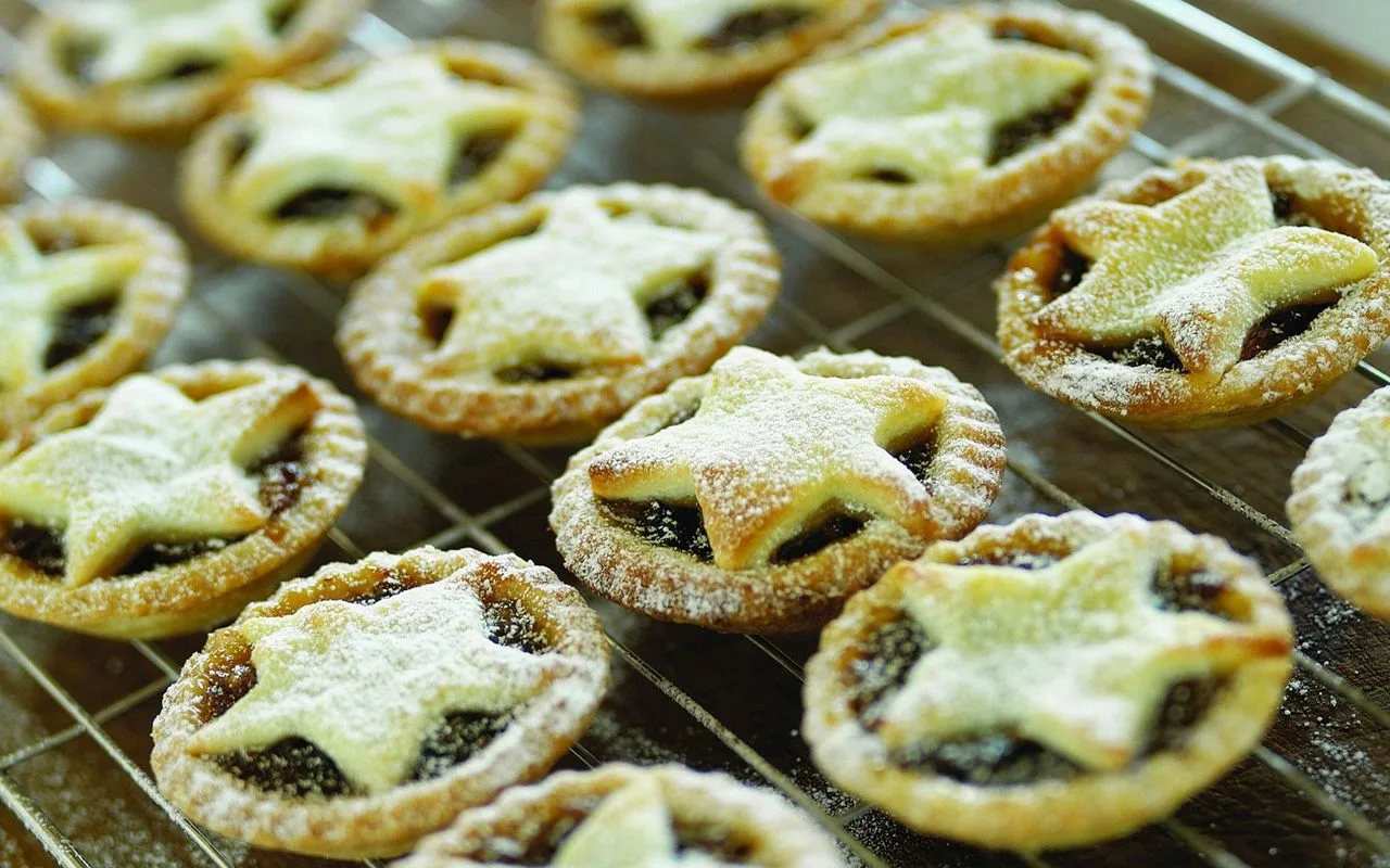 Marmeladikeksit. Leivo ne joululahjaksi läheisillesi.