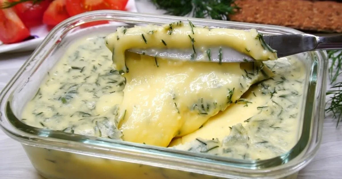 Voileivät sulatejuustolla ja porkkanalla