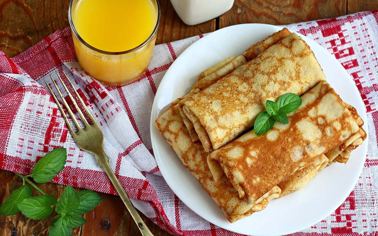 Ilman jauhoja ja sokeria: kuinka valmistaa terveellisimmät pannukakut, jotka eivät tartu ja ovat herkullisia