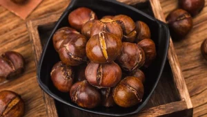 Ilmauunissa paistetut kastanjat: maistuvat samalta kuin joulumarkkinoilla.