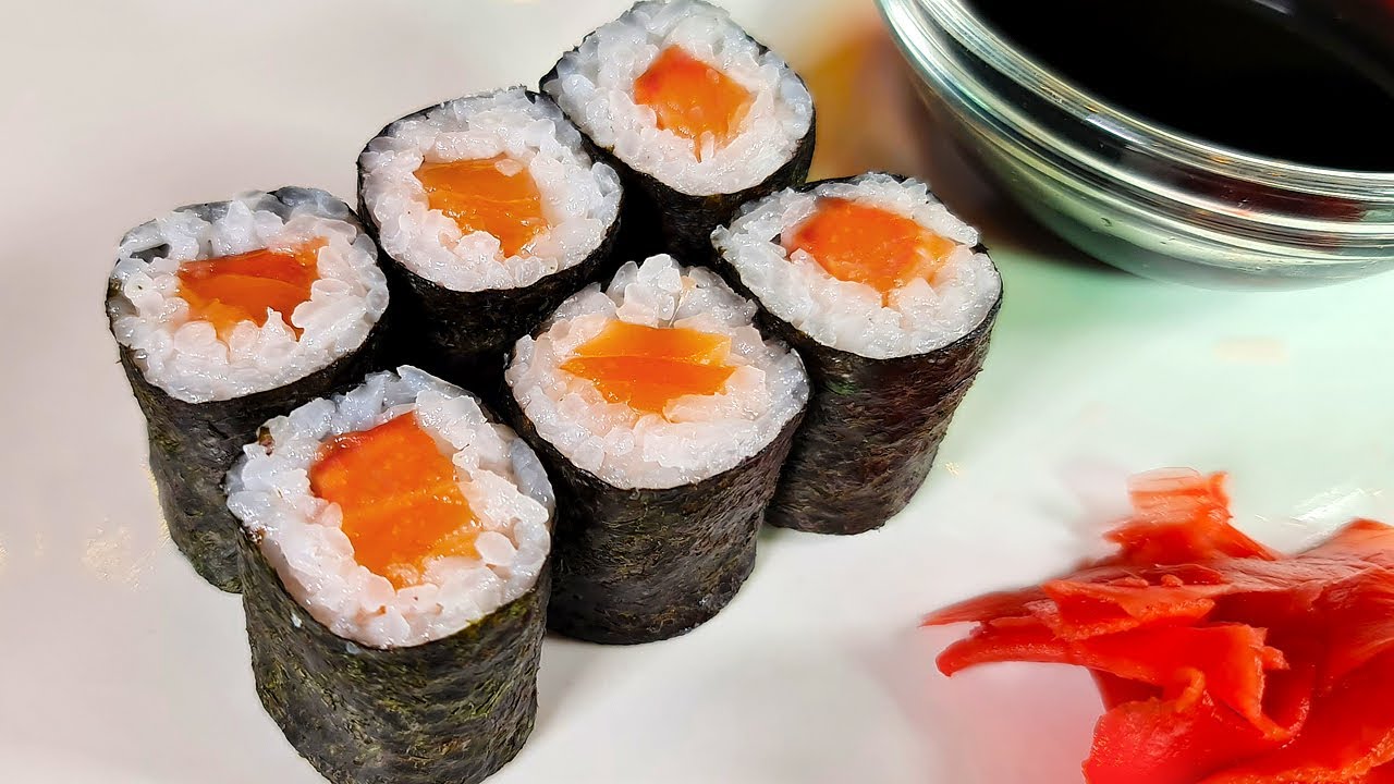 Kuinka valmistaa hosomaki, yksinkertaisin sushi aloittelijoille.