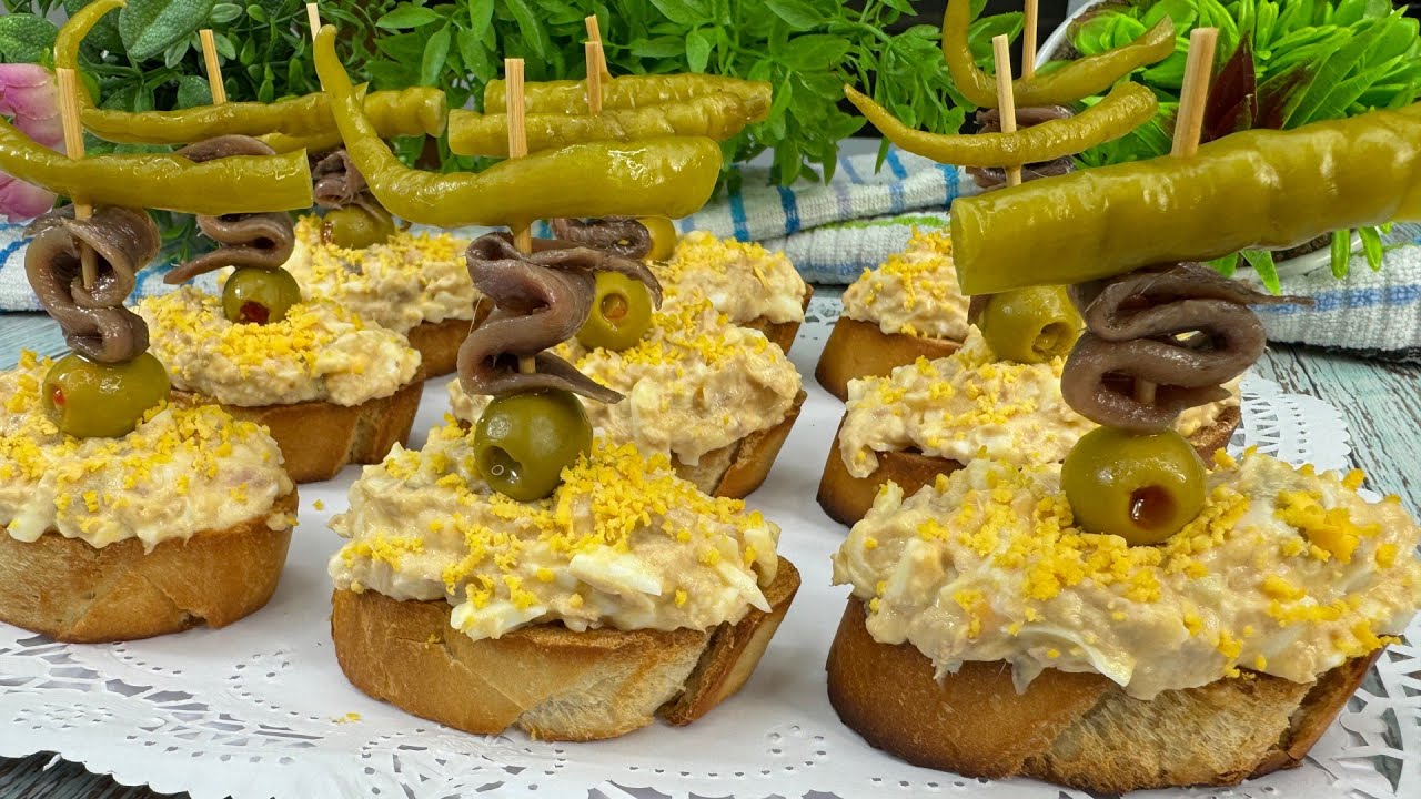 Neljä helppoa jouluista kanapeeta