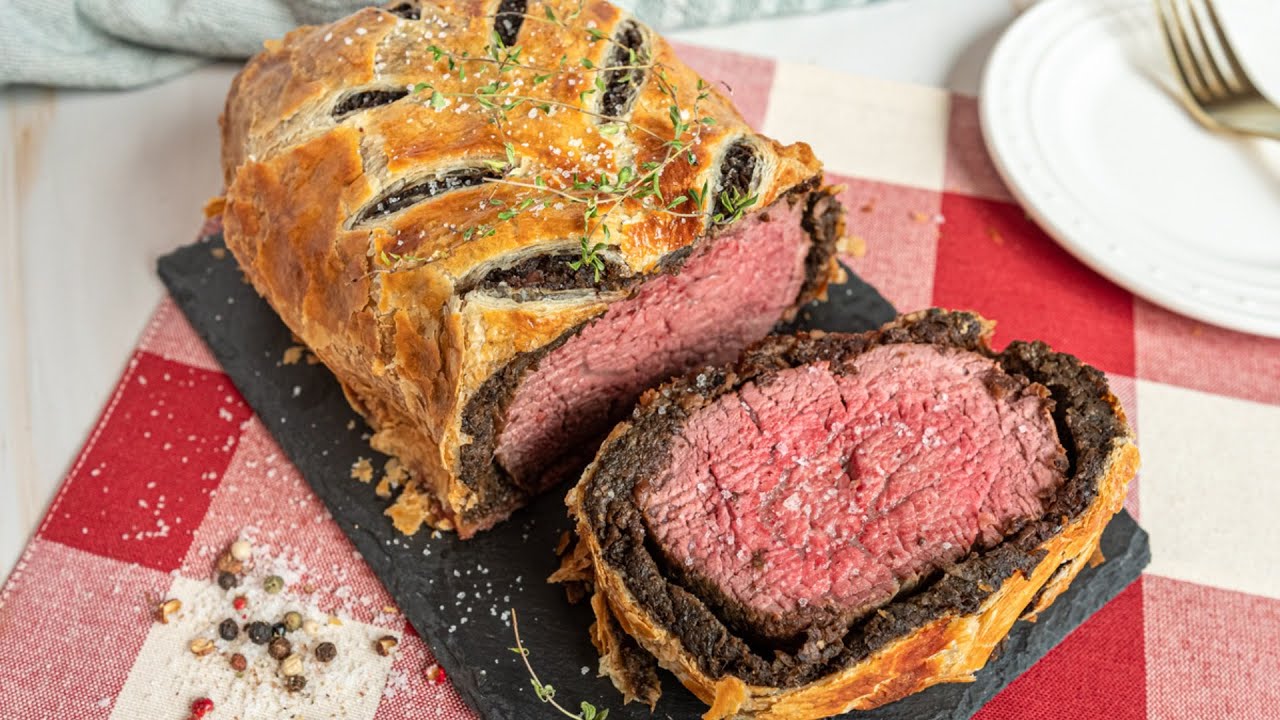 Kokkien salaisuudet täydellisen Wellington-pihvin valmistamiseen: ”Monet tekevät virheen, koska lehtitaikina muuttuu sisältä märäksi.”