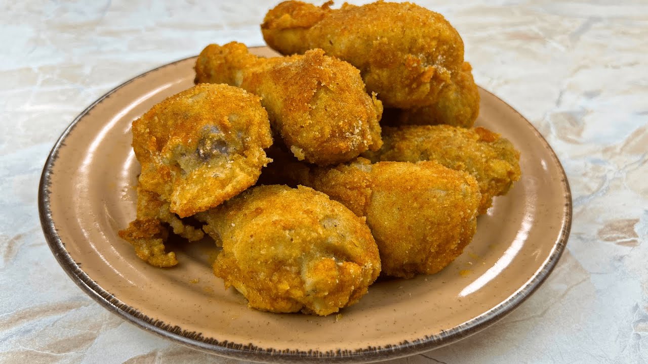 Kopytka, jossa on voissa paistettuja leivänmuruja.