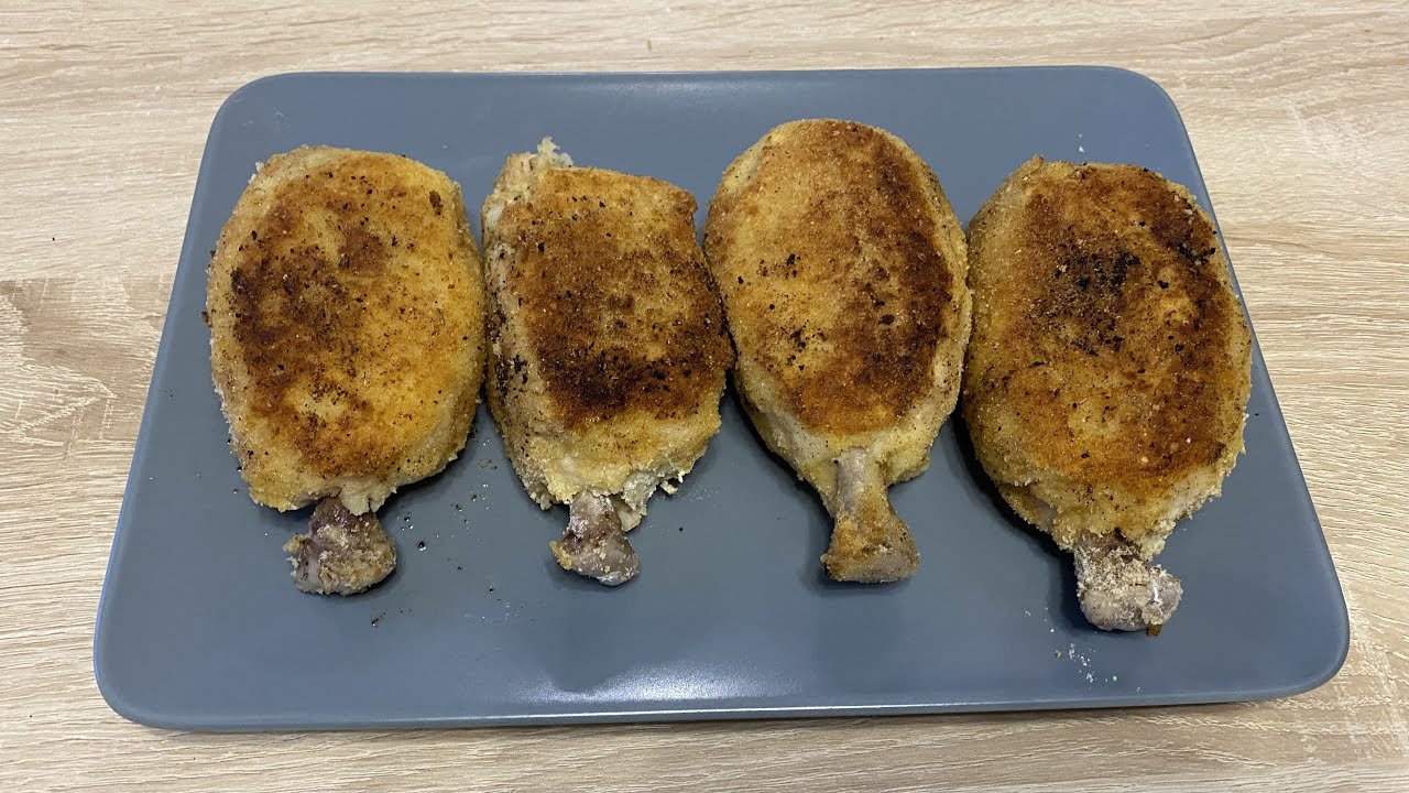 Kopytka, jossa on voissa paistettuja leivänmuruja.