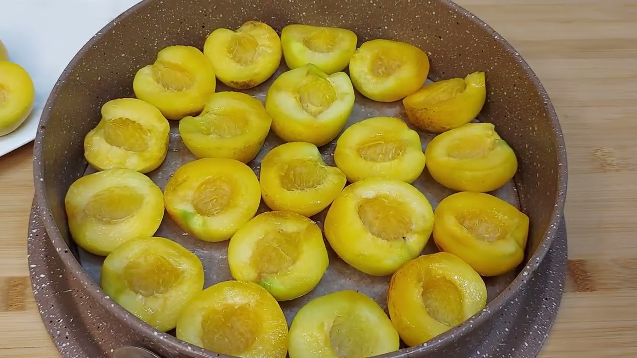 Nopea ja helppo resepti persikkakakulle.