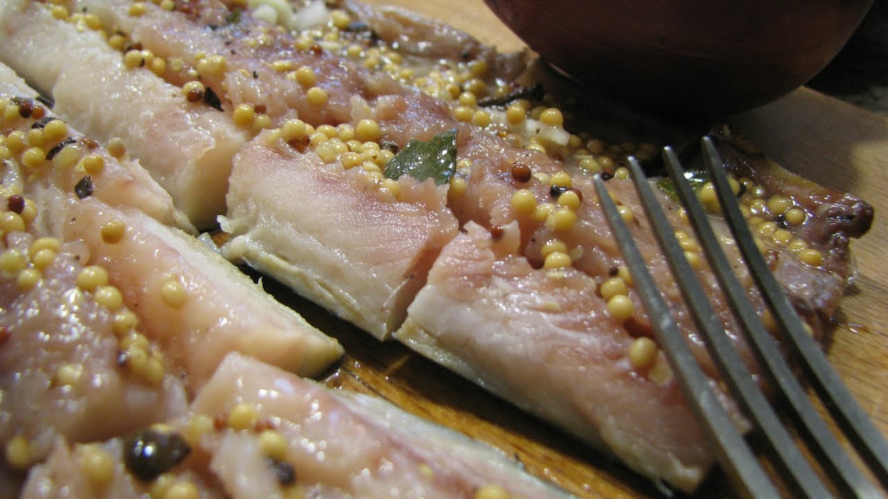 Kuninkaallinen silli on joulupöydän hittituote. Kaikki pyytävät lisää.