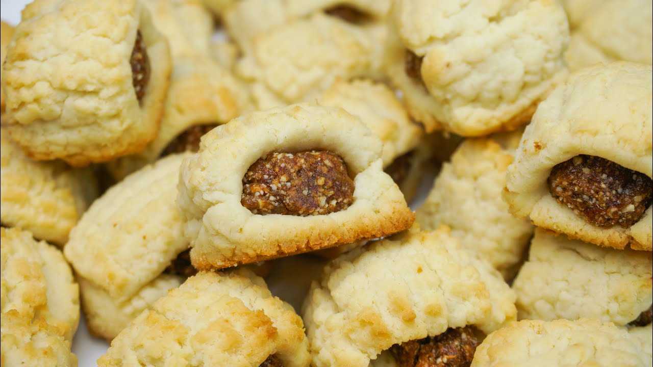 ”Buccellati” on sisilialainen keksikeksi, jossa on kuivattuja hedelmiä.