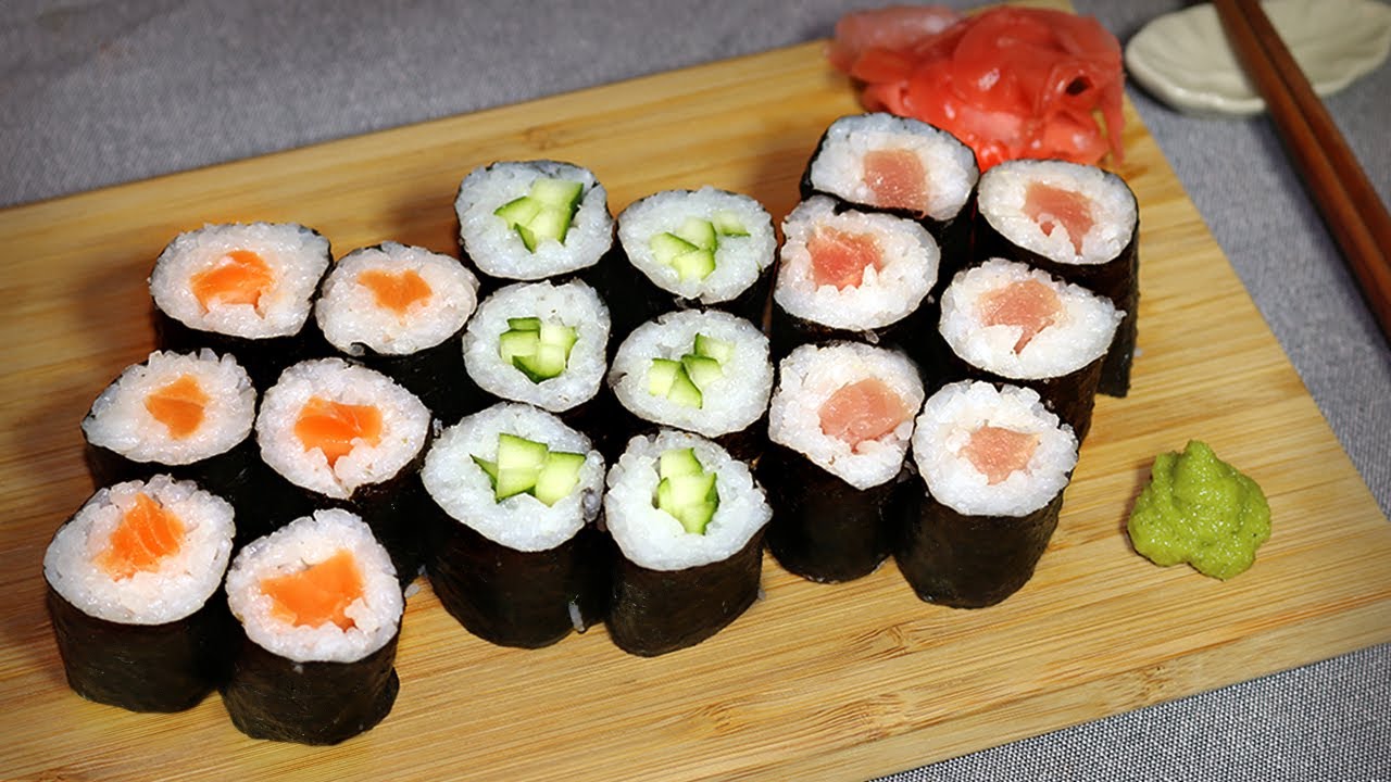 Kuinka valmistaa hosomaki, yksinkertaisin sushi aloittelijoille.