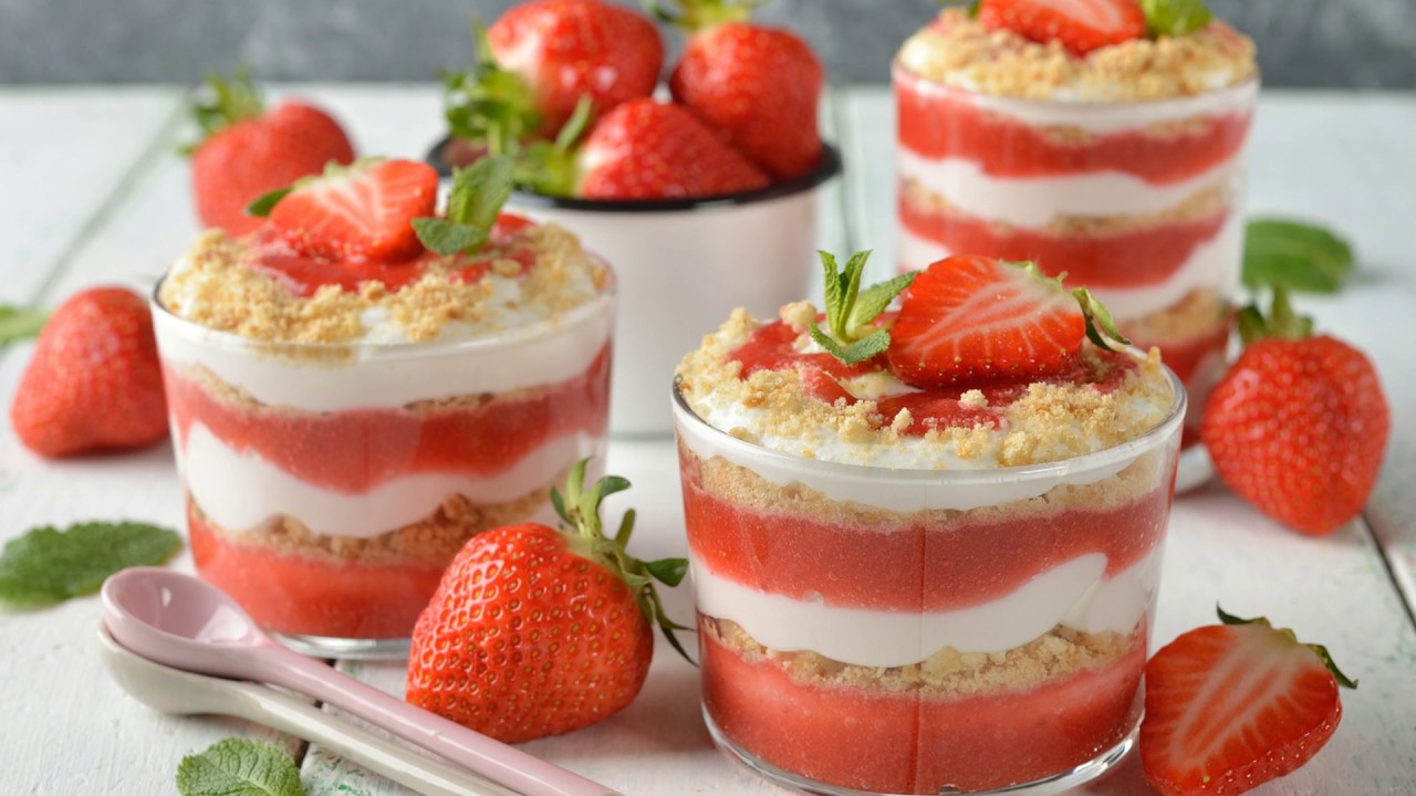 Spekulatius-mousse: kevyt talvinen jälkiruoka, jota ei tarvitse leipoa.