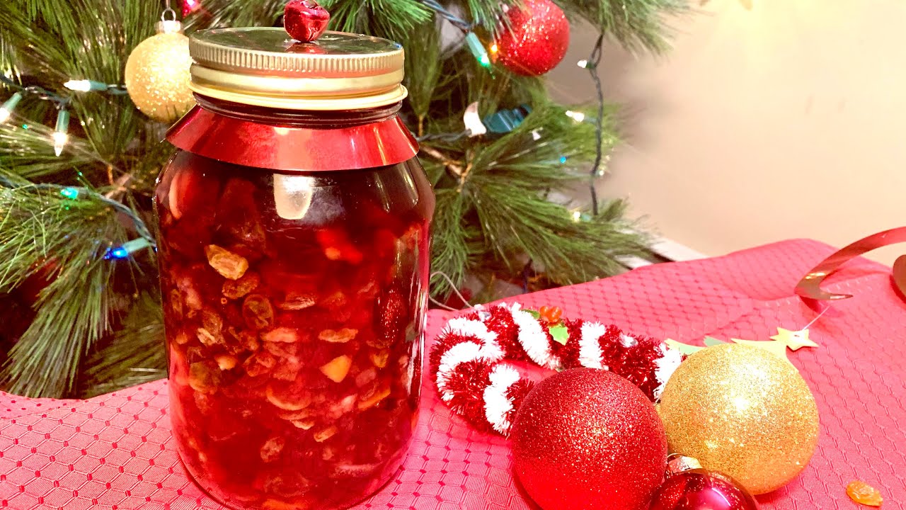 Kuivatut hedelmät ovat avainasemassa, ja tämä ainesosa vahvistaa makua. Tämä jouluillan kompott on todellinen juhlahitti.