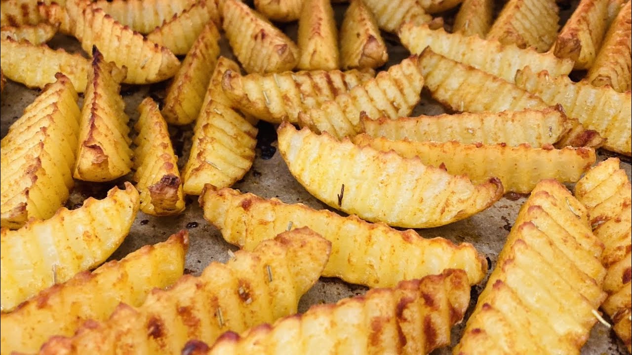 Salaisuus ei ole etikka: juuri sen ansiosta perunat tulevat pehmeiksi ja rapeiksi.