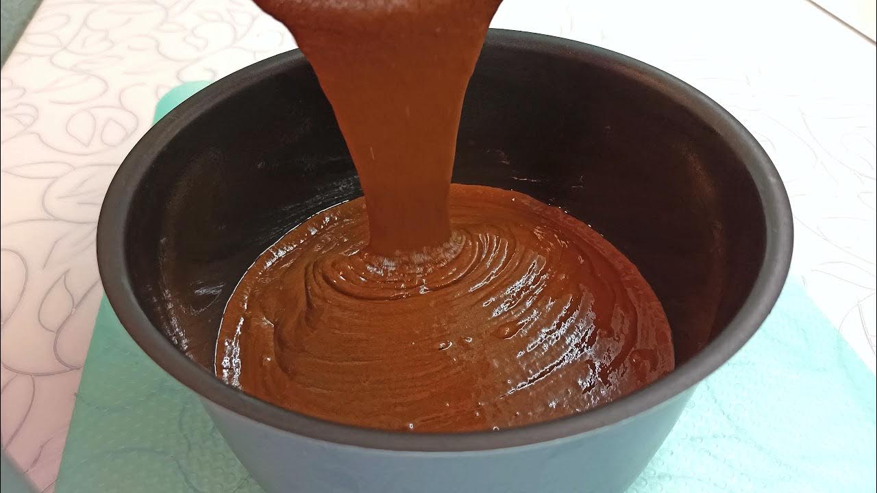 Muna- ja voittomaton suklaakakku kirsikoilla – taikina valmistuu 5 minuutissa, kun vieraat ovat jo ovella