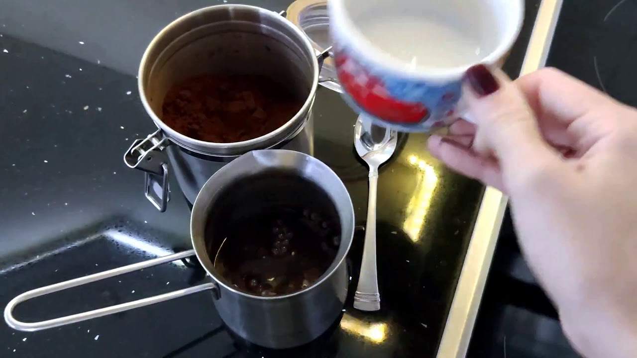 Lisää ripaus kahviin. Se hillitsee ruokahalua ja parantaa keskittymiskykyä.