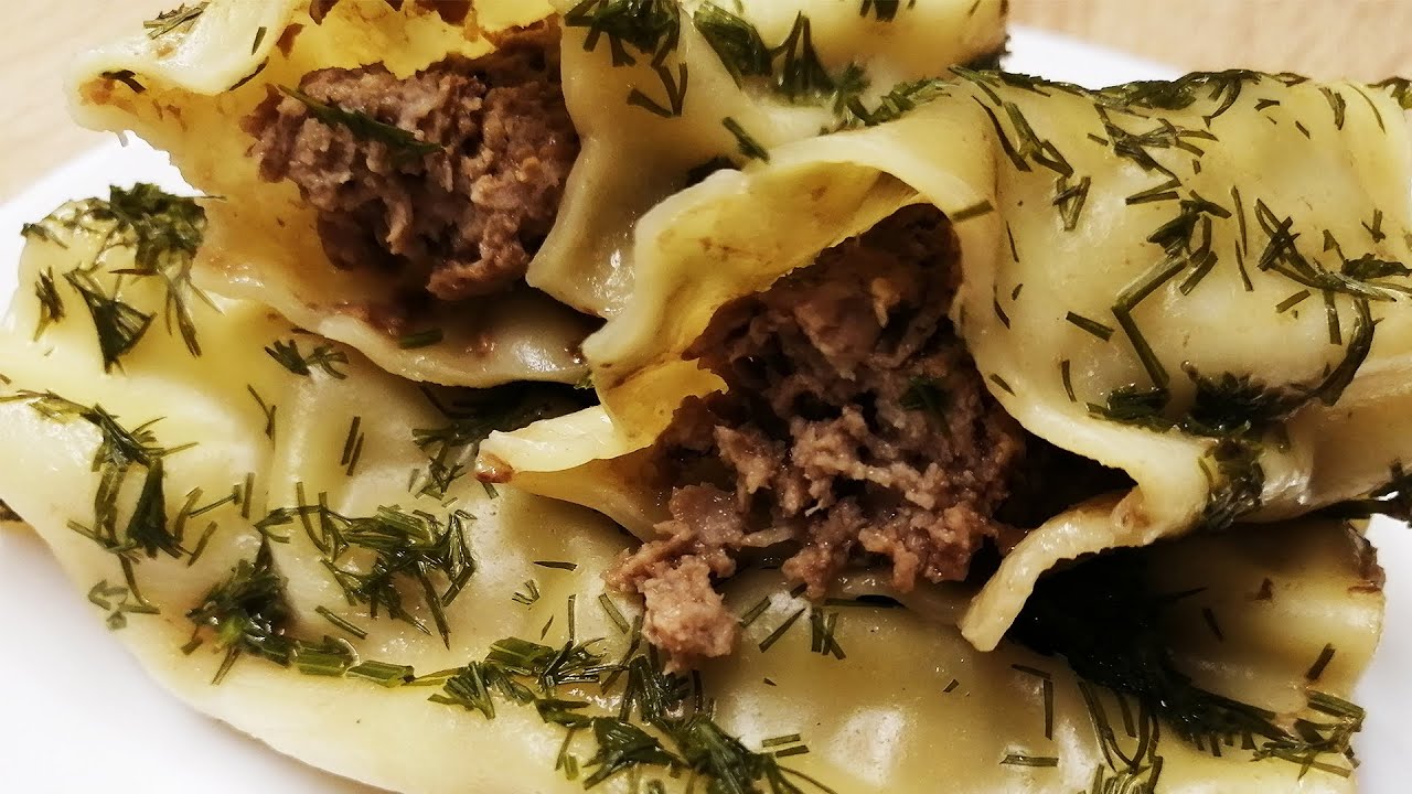 Valmista nämä herkulliset cannellonit, joissa on mureaa naudanposkea ja violettia bataattibéchamel-kastiketta.