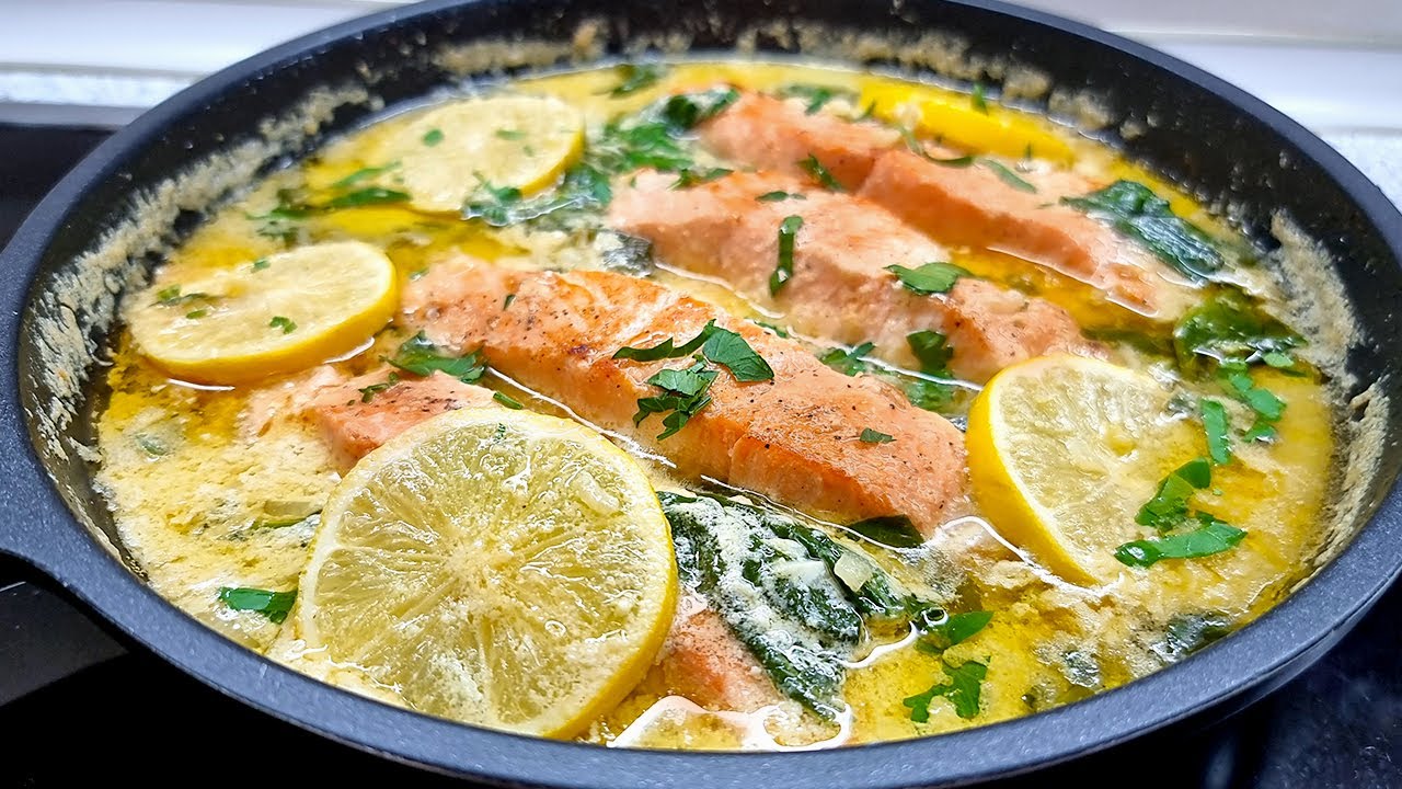 Sitruunakastike, joka sopii erinomaisesti esimerkiksi lohiin: neljästä ainesosasta valmistettu kreikkalainen kastike, joka ei vaadi lämpökäsittelyä, sopii erinomaisesti kaikkina vuodenaikoina.