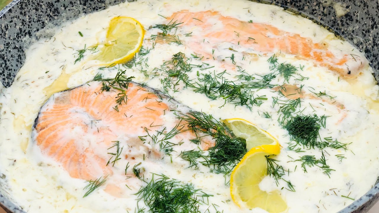 Sitruunakastike, joka sopii erinomaisesti esimerkiksi lohiin: neljästä ainesosasta valmistettu kreikkalainen kastike, joka ei vaadi lämpökäsittelyä, sopii erinomaisesti kaikkina vuodenaikoina.