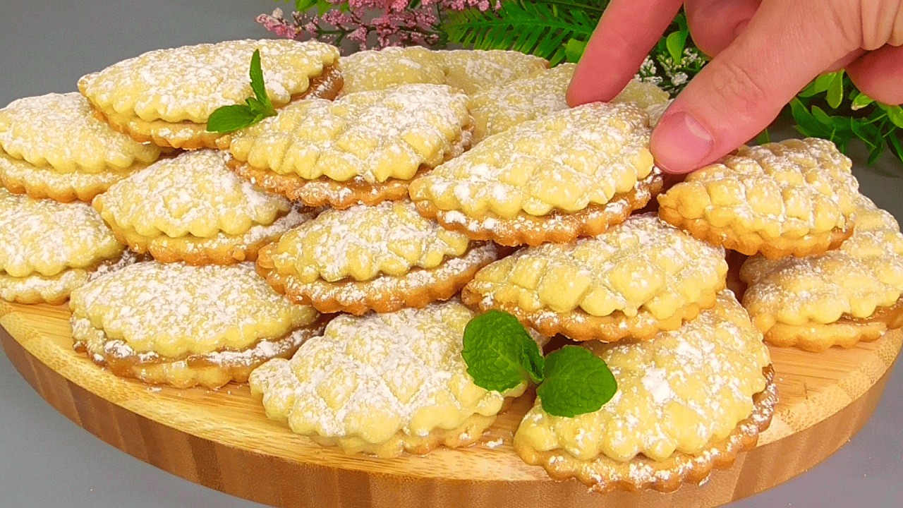 Keksit: leivo ja nauti herkullisista herkkuista.