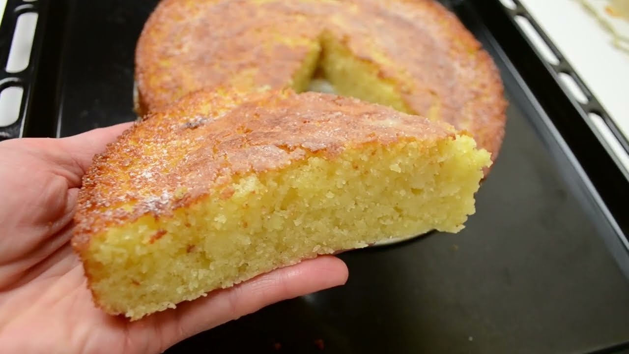 Smetana, kefiiri ja mitä jääkaapista löytyy: kuinka leipoa täydellinen piirakka ilman turhia liikkeitä