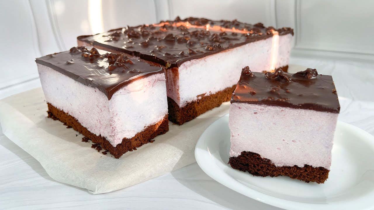 Maukkaampaa kuin ”Lintujen maito”: valmistetaan uskomaton suklaakakku ilman leivontaa