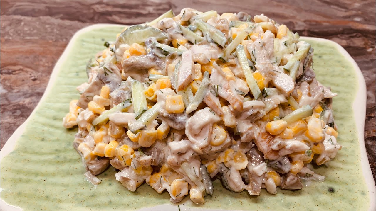 Laiskojen salaatti – mieto, nopea ja uskomattoman herkullinen: leikkaa, lisää majoneesia – valmis