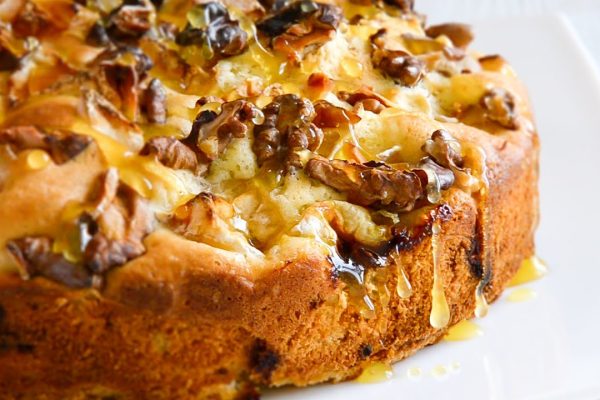 omenapähkinäpiirakka