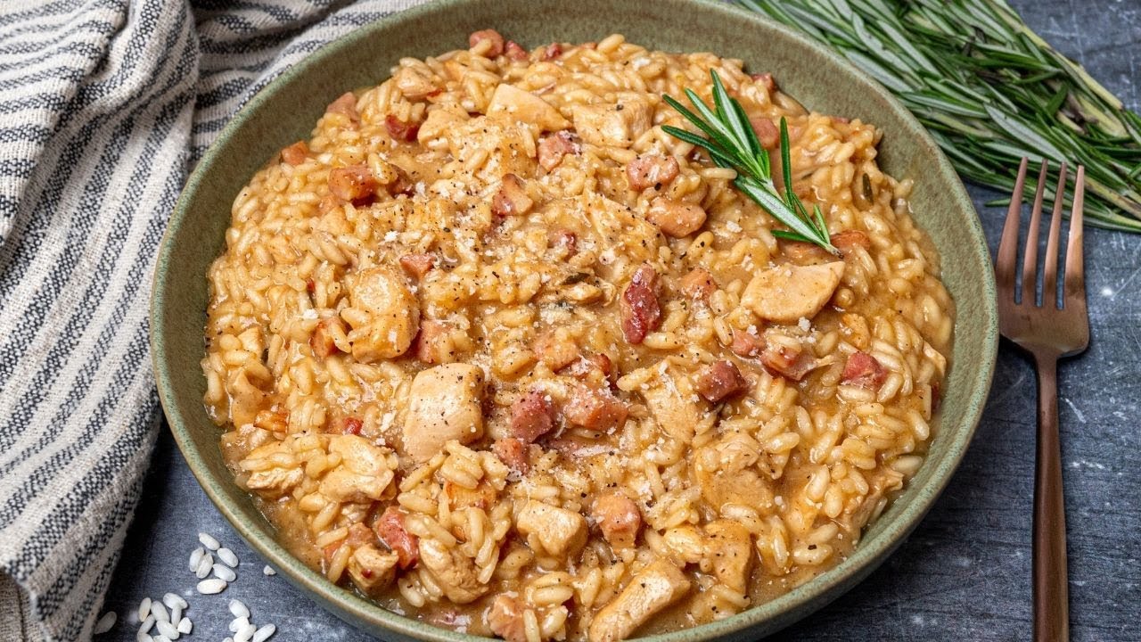 Risotto sobrazada ja villisian pään viipaleilla.