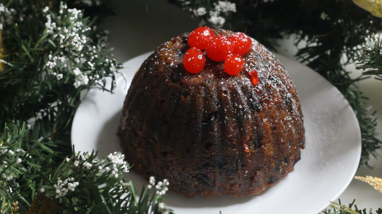 Joulupudding kuivatuotteilla on klassinen englantilainen jälkiruoka.