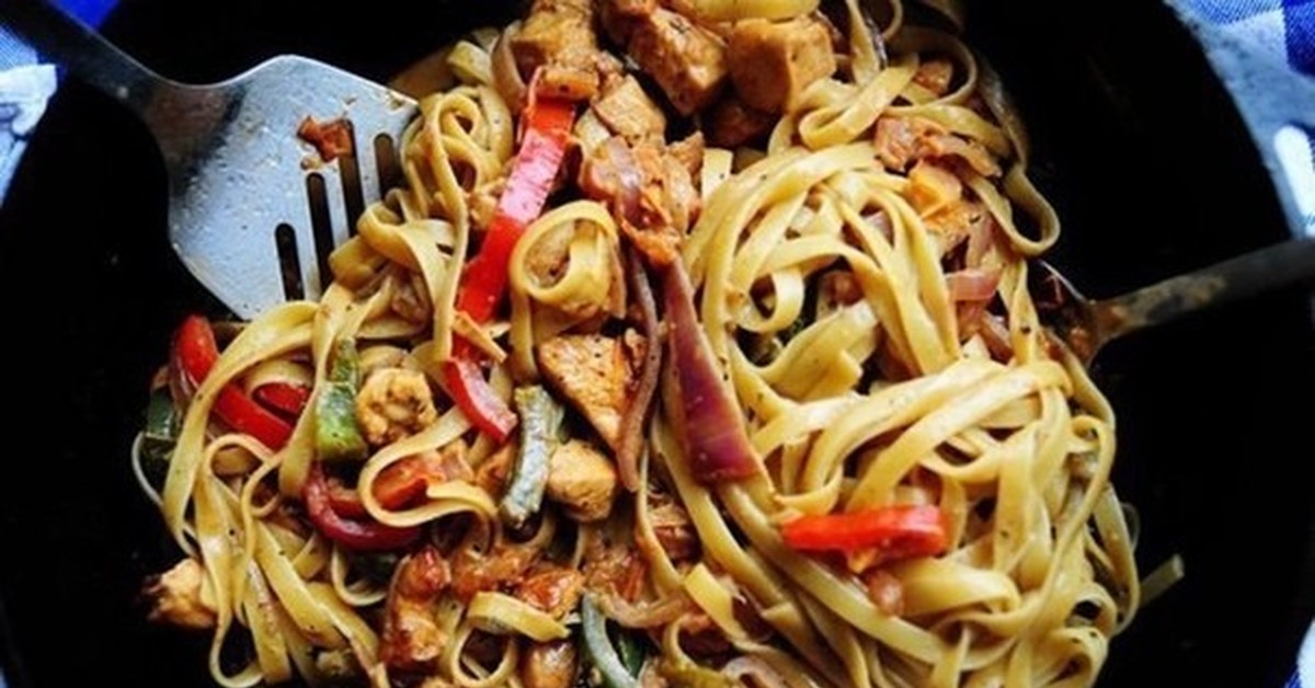 Helppo resepti kanapastalle. Sen valmistaminen vie vain muutaman minuutin.